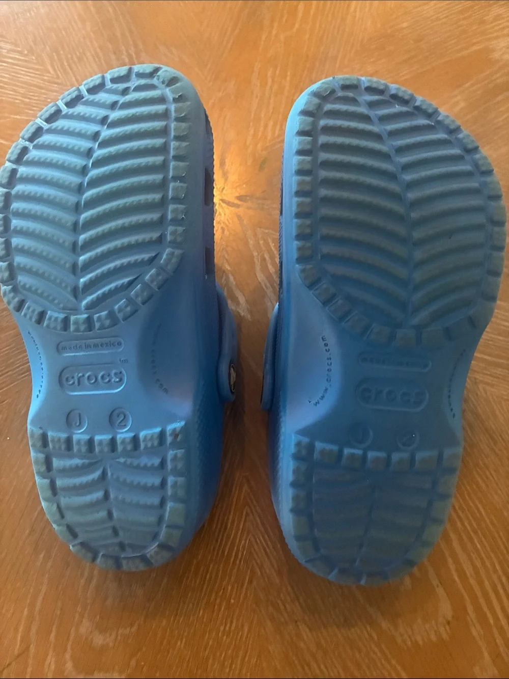 CROCS Kids Classic Clog in Bright Blue